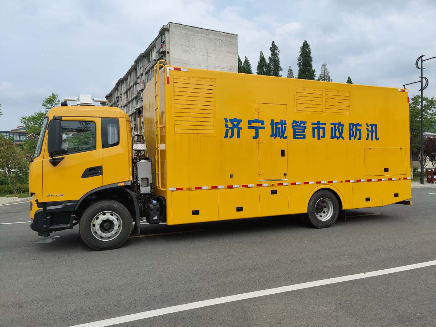 2000立方组合防汛排水车